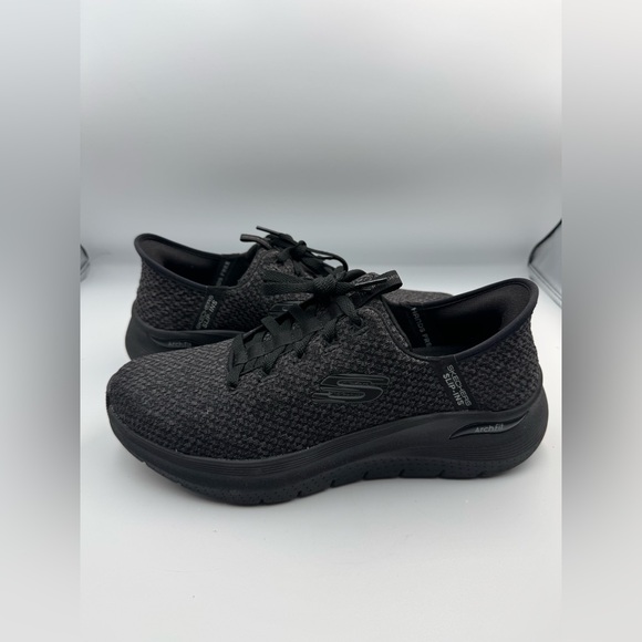 Skechers Arch Fit 2.0 Slip Ins Knit Upper Vegan Trainer Black Mens sz 9 - Picture 1 of 11